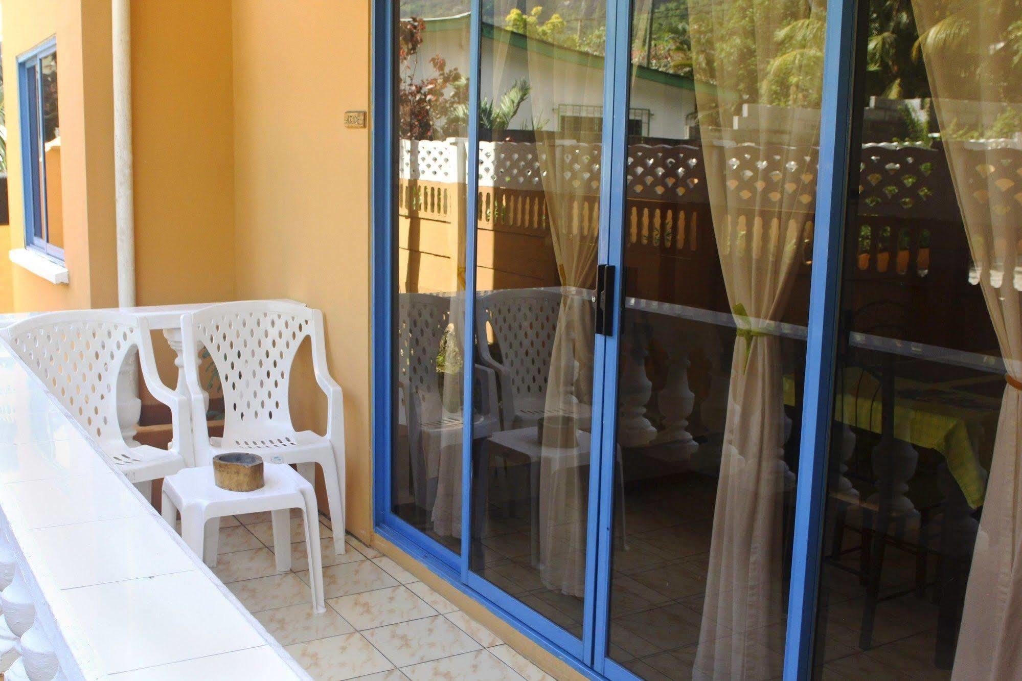 Vicky'S Holiday Apartment Beau Vallon  Exterior foto